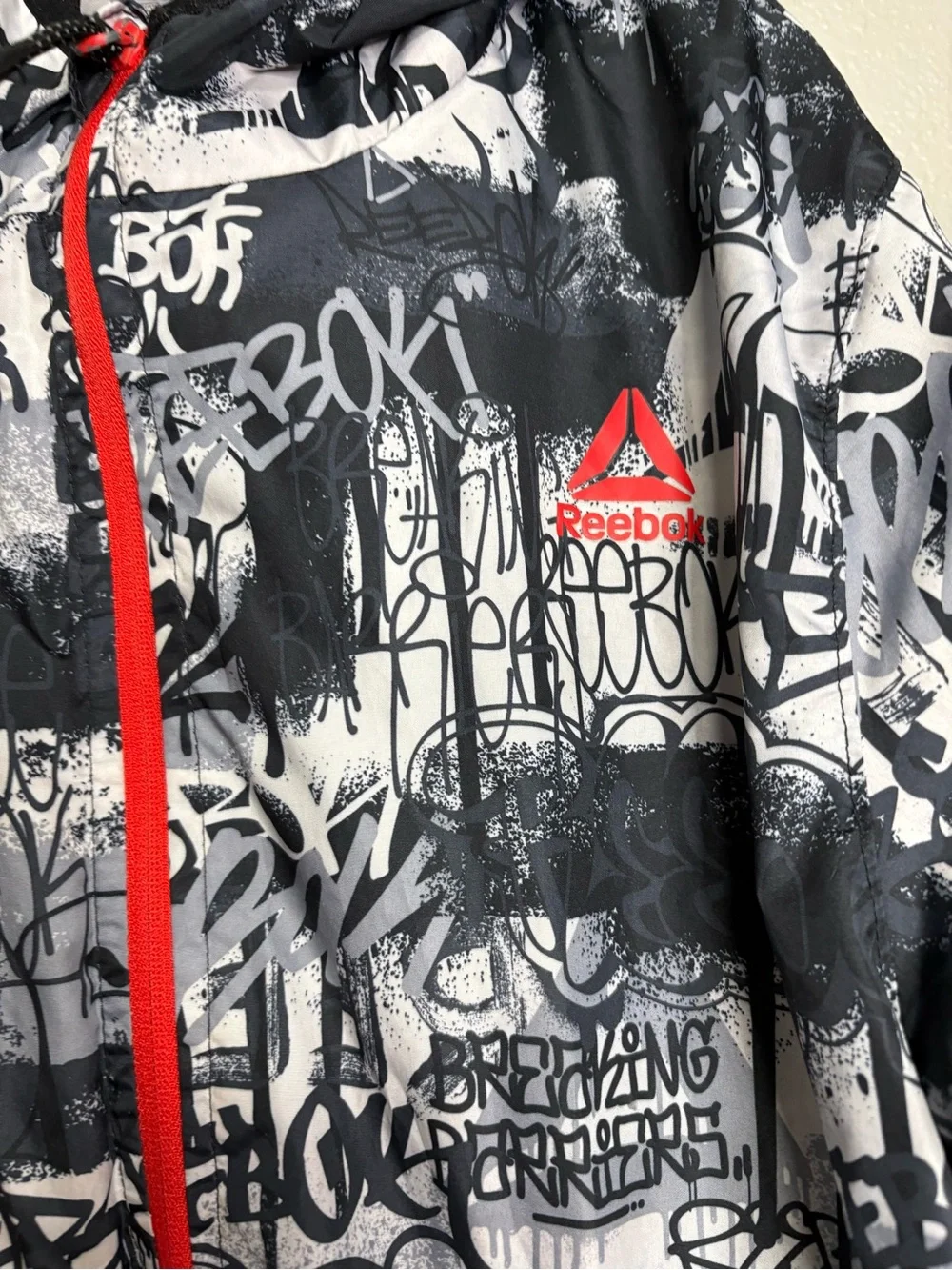 Reebok Boys 10/12 Graffiti Print Windbreaker Jacket Black White Red GUC